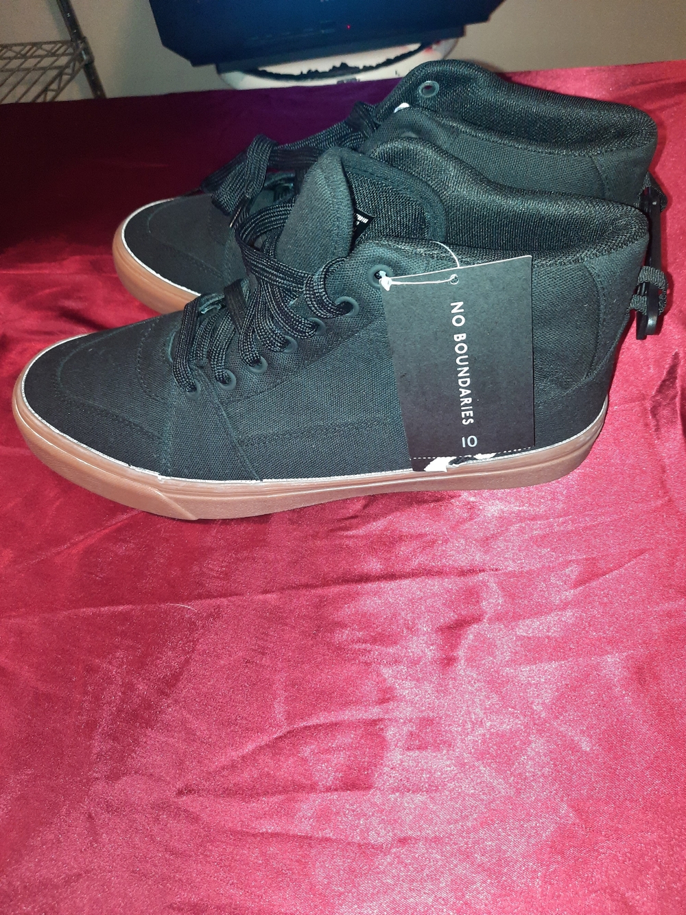 No Boundaries Men’s High-Top Canvas Skate 2.0 Sneakers in Black